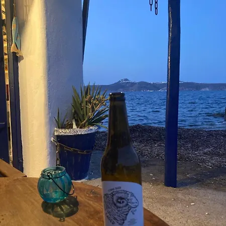Holiday home Palirroia Embourios (Milos)